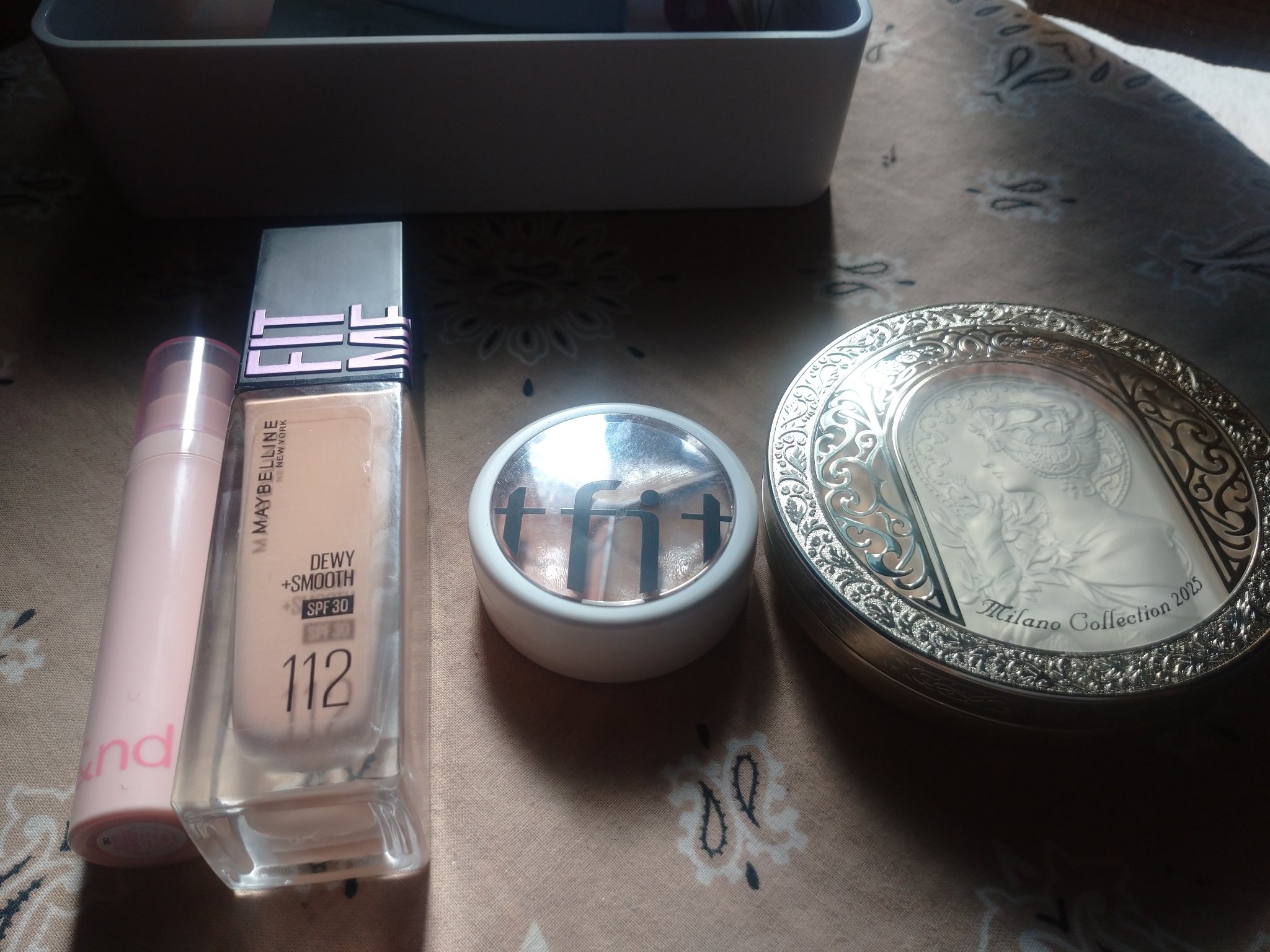 フィットミー リキッド ファンデーション DN/MAYBELLINE NEW YORK/リキッドファンデーションを使ったクチコミ（1枚目）