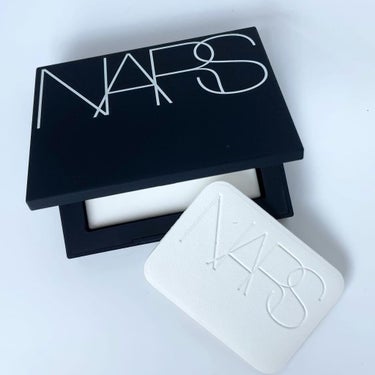 ライトリフレクティングセッティングパウダー　プレスト　N/NARS/プレストパウダーを使ったクチコミ（1枚目）