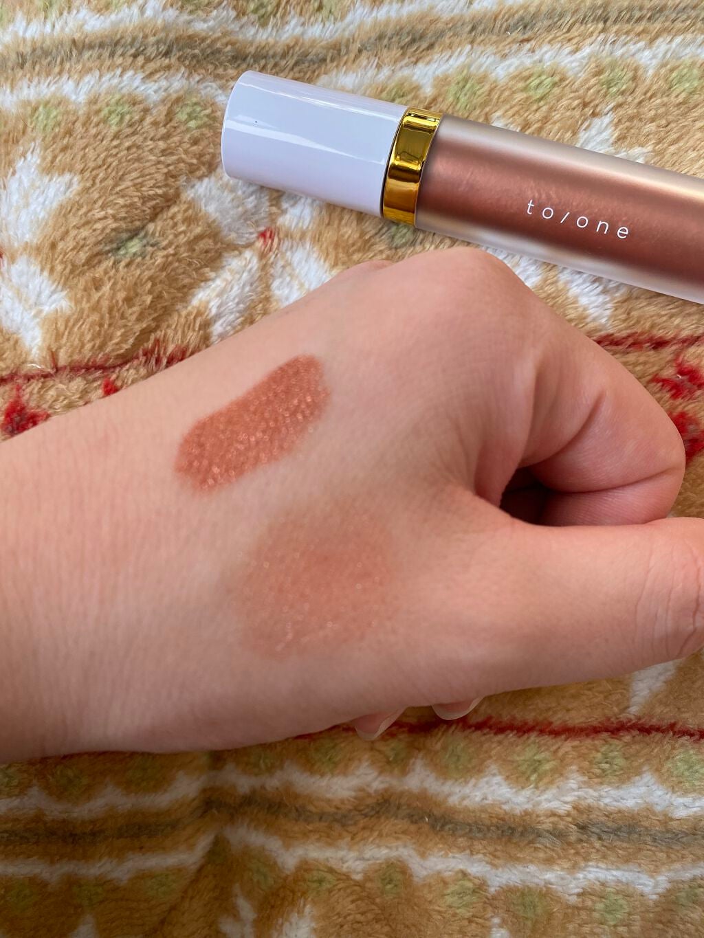 トーン ペタル リキッド アイシャドウ/to/one/リキッドアイシャドウを使ったクチコミ(1枚目)