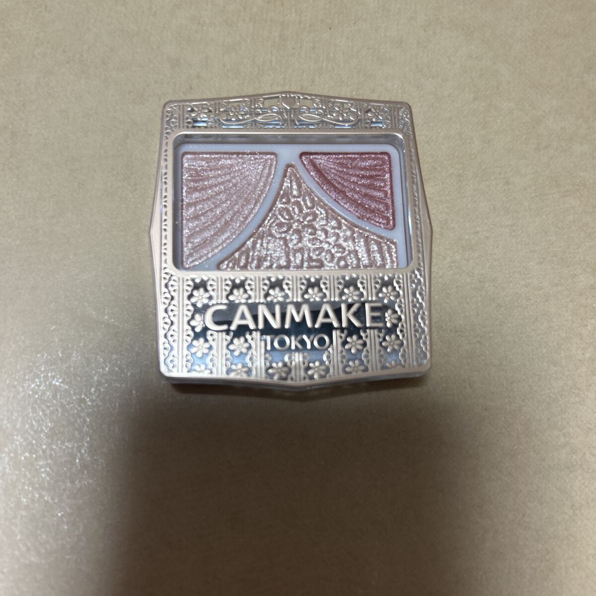 ジューシーピュアアイズ/キャンメイク/アイシャドウパレットを使ったクチコミ（1枚目）