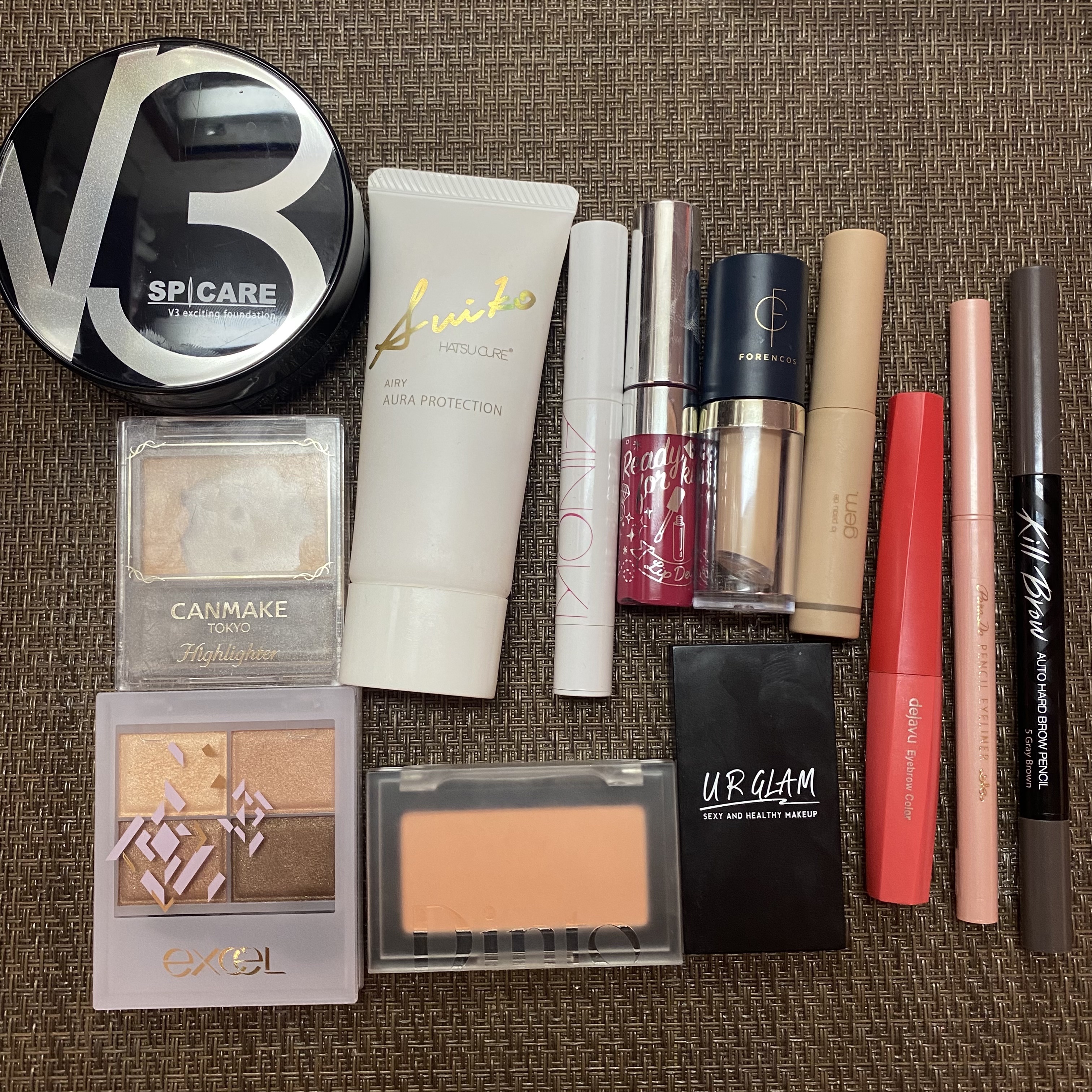 スキニーリッチシャドウ SR01'23 ベージュブラウン(限定デザイン)/excel/アイシャドウパレットを使ったクチコミ（3枚目）