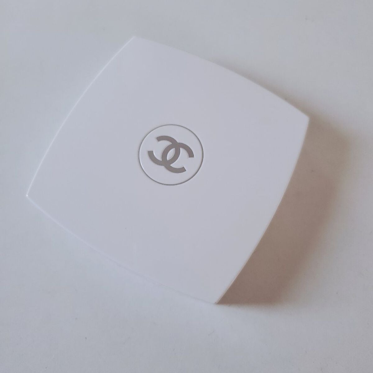 ル ブラン コンパクト ラディアンス/CHANEL/パウダーファンデーションを使ったクチコミ(2枚目)