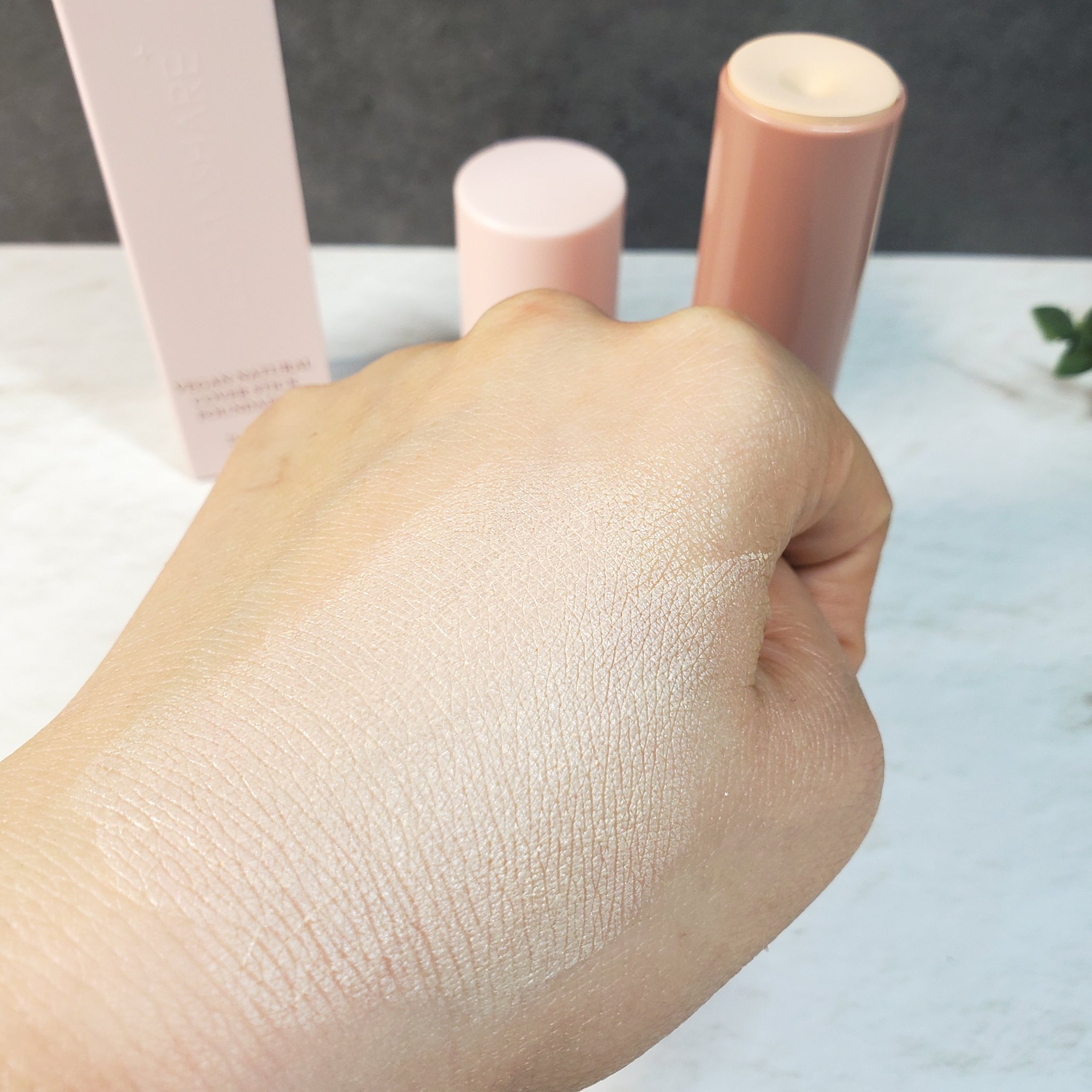 ヴィーガンナチュラルカバースティックファンデーション/DERMASHARE/その他ファンデーションを使ったクチコミ（3枚目）