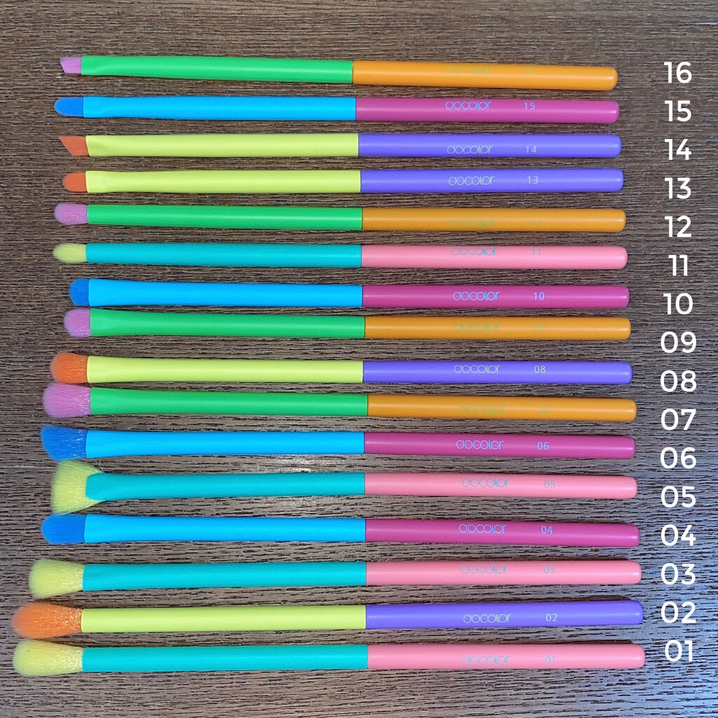 アイシャドウブラシ 16本セット/Docolor/メイクブラシを使ったクチコミ（3枚目）
