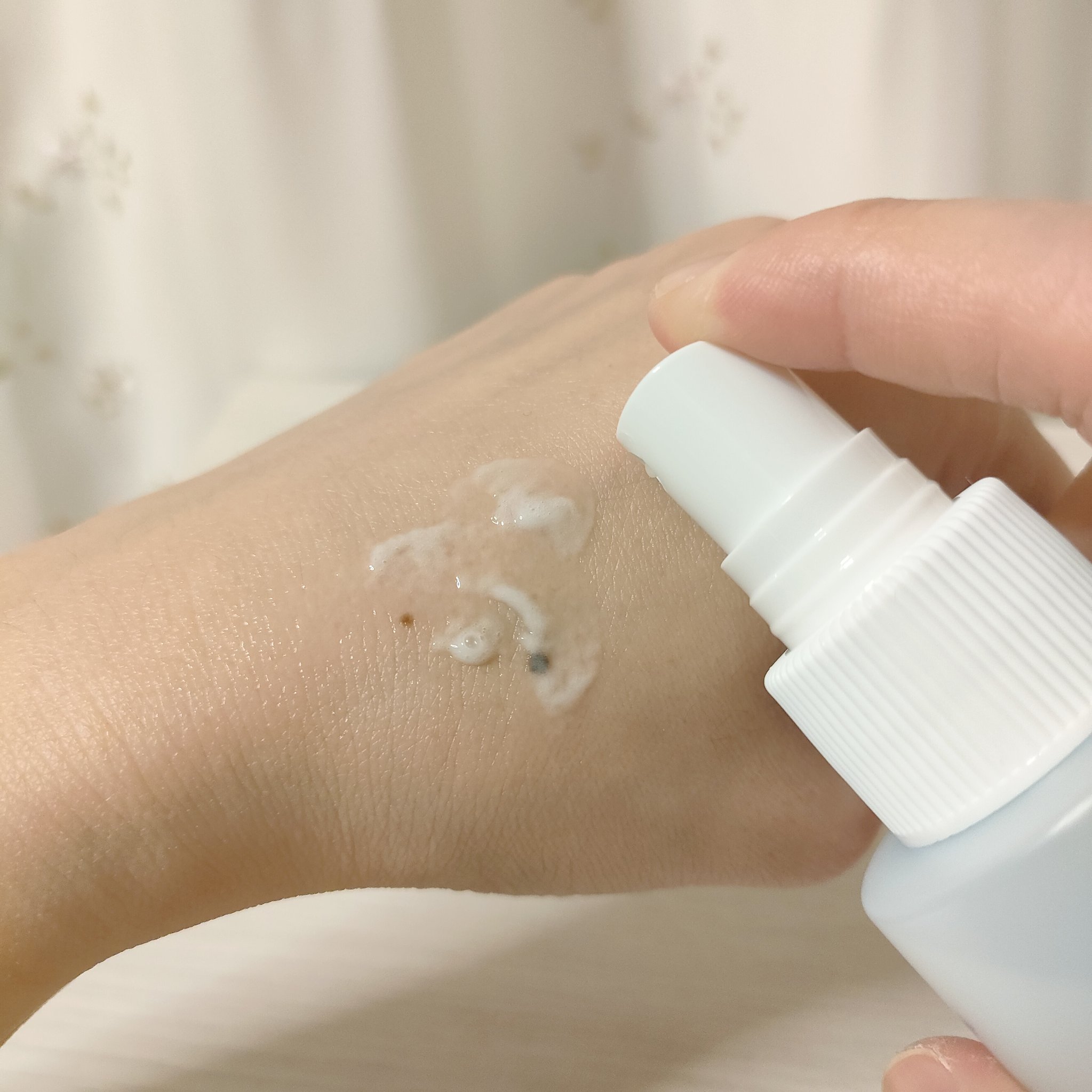 パフュームヘアパックインミスト Pink Breeze/Daleaf/アウトバストリートメントを使ったクチコミ（2枚目）