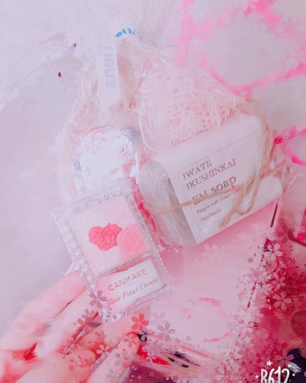 グロウフルールチークス/キャンメイク/パウダーチークを使ったクチコミ(1枚目)