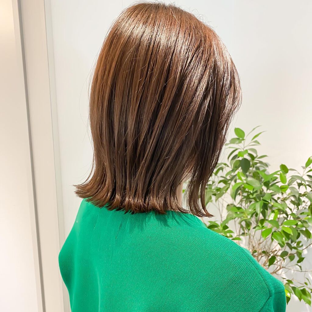 金子颯汰 on LIPS 「レイヤーのあるふんわりボブか、切りっぱなしのパツッとボブか、同..」(4枚目)