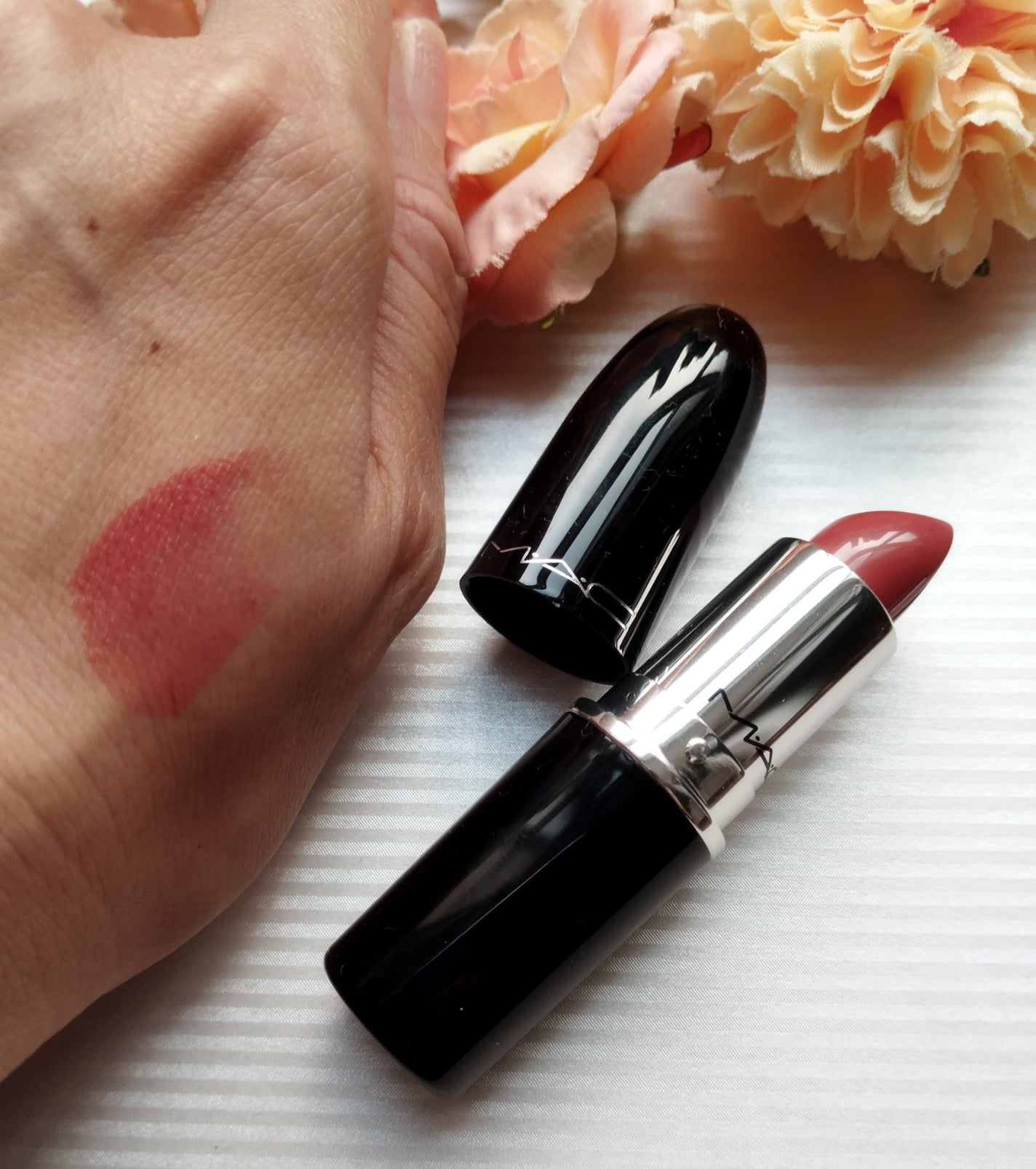 ラスターガラス リップスティック/M・A・C/口紅を使ったクチコミ(3枚目)