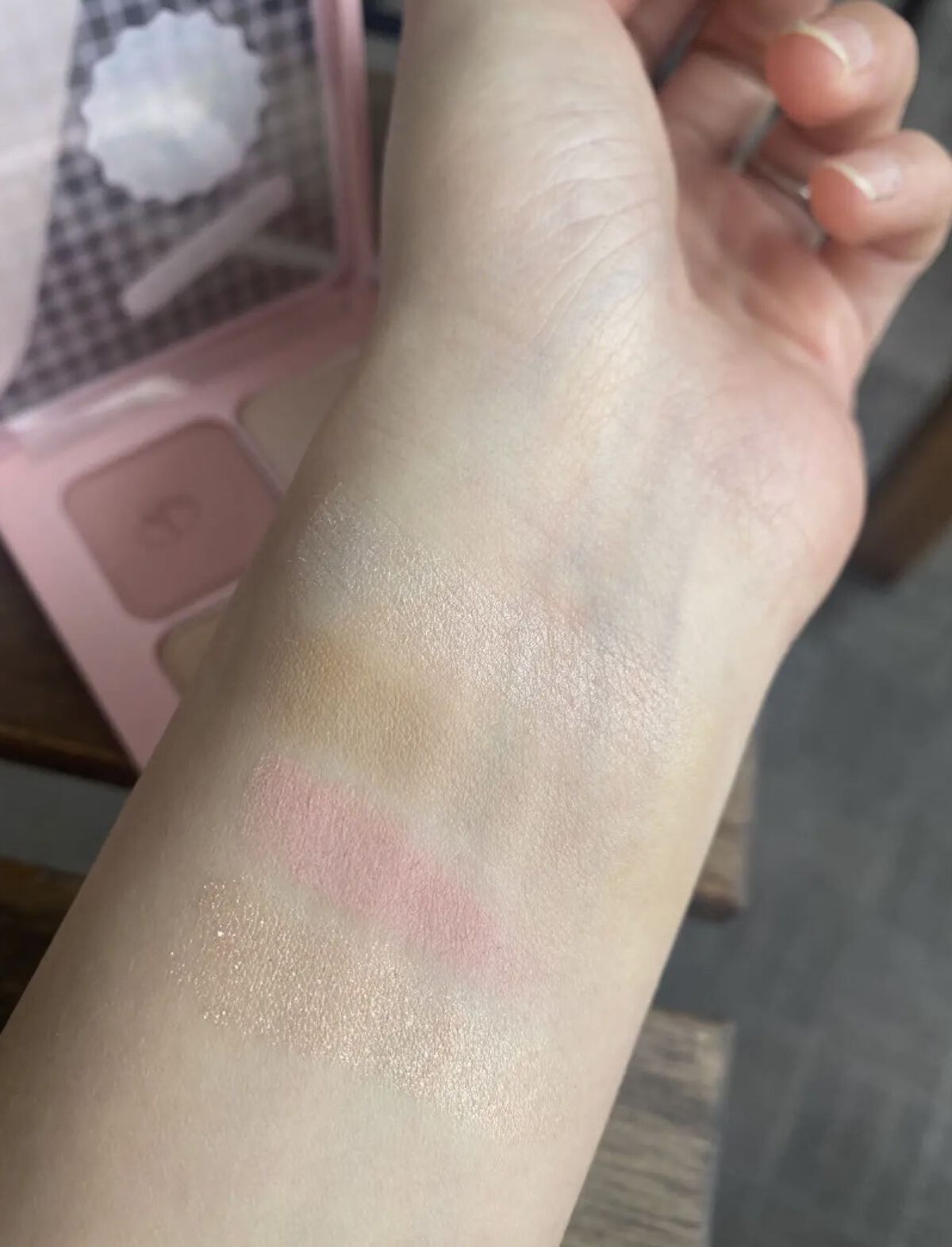 カカオフレンズ　プレイカラーアイズ　/ETUDE/アイシャドウパレットを使ったクチコミ（3枚目）