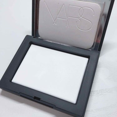 ライトリフレクティングセッティングパウダー　プレスト　N/NARS/プレストパウダーを使ったクチコミ（1枚目）