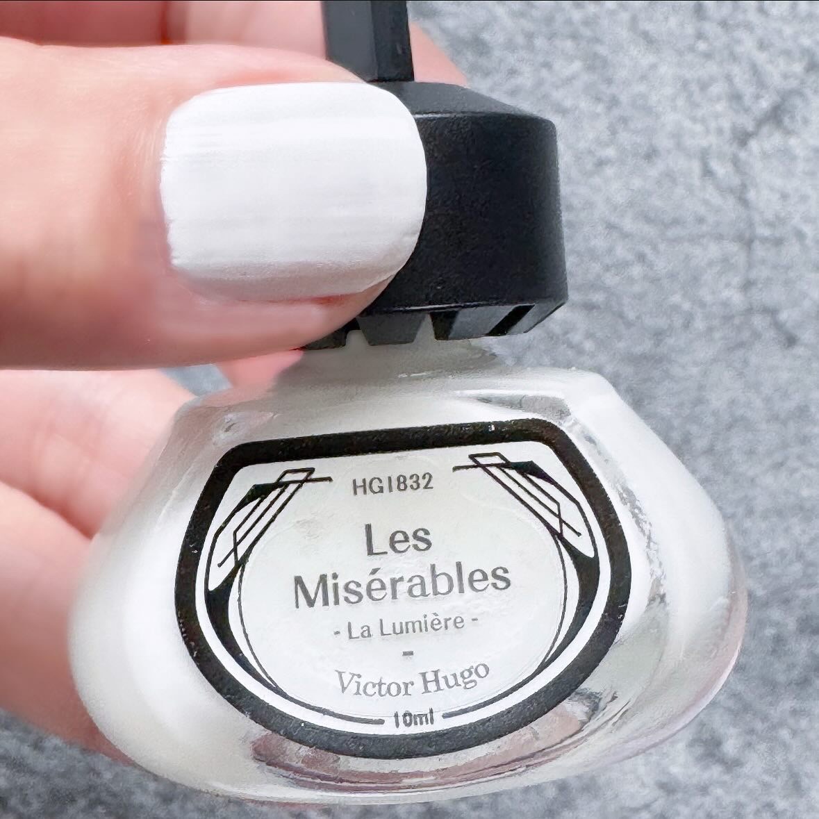 羽根ペンネイルポリッシュ HG1832 レ・ミゼラブル -光-- Victor Hugo -/et seq./マニキュアを使ったクチコミ（2枚目）