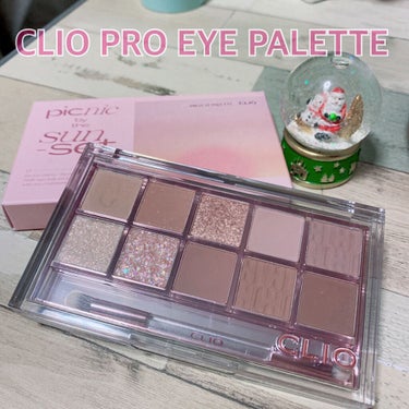 Qoo10メガ割でCLIOの
新プロアイパレットを購入〜💗

13番 PICNIC BY THE SUNSET

リニューアルしてパケも透明できゃわわ🥺


これは俗にブルベさん用の
パレットやけどイエ