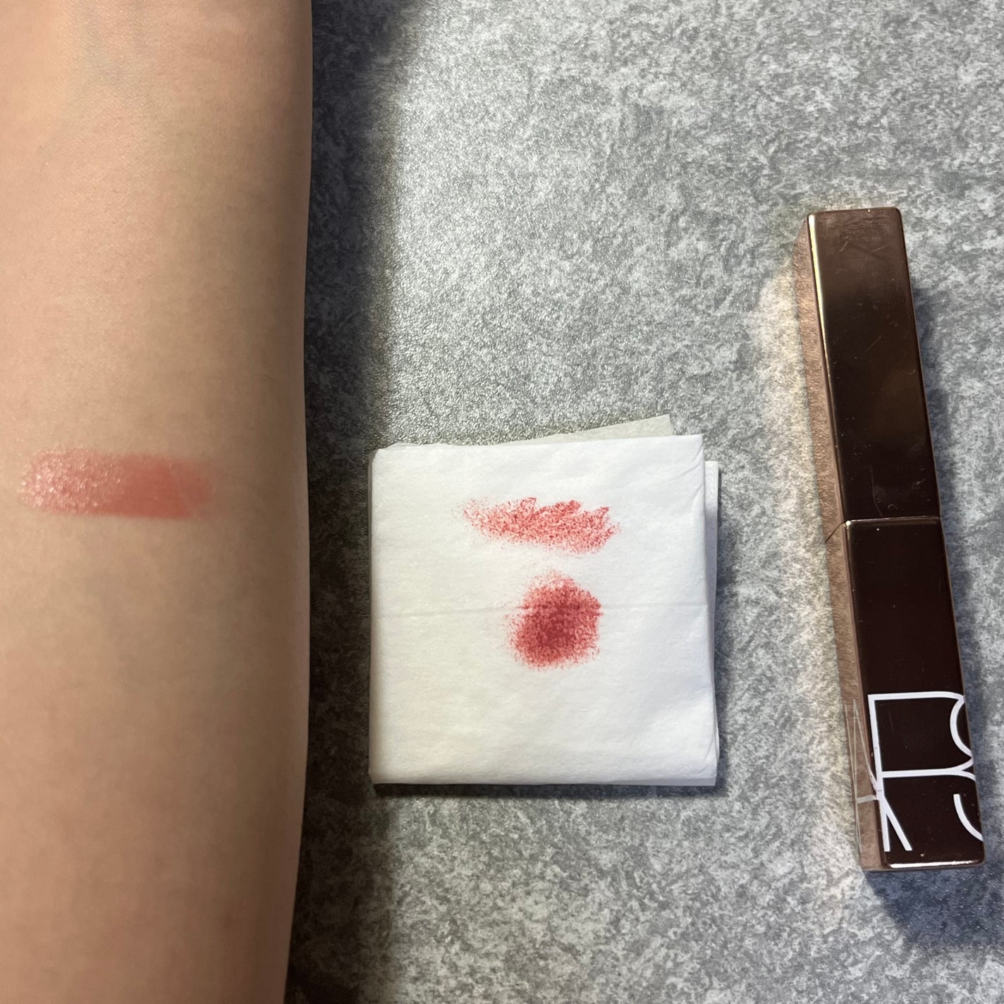 アフターグロー センシュアルシャイン リップスティック/NARS/口紅を使ったクチコミ(2枚目)