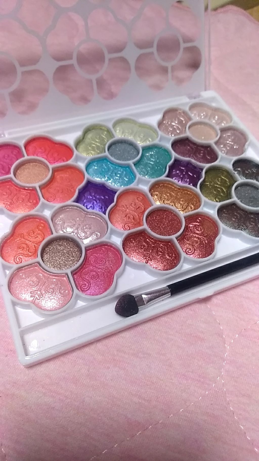 アイカラーパレット/ティアラガール/アイシャドウパレットを使ったクチコミ(2枚目)