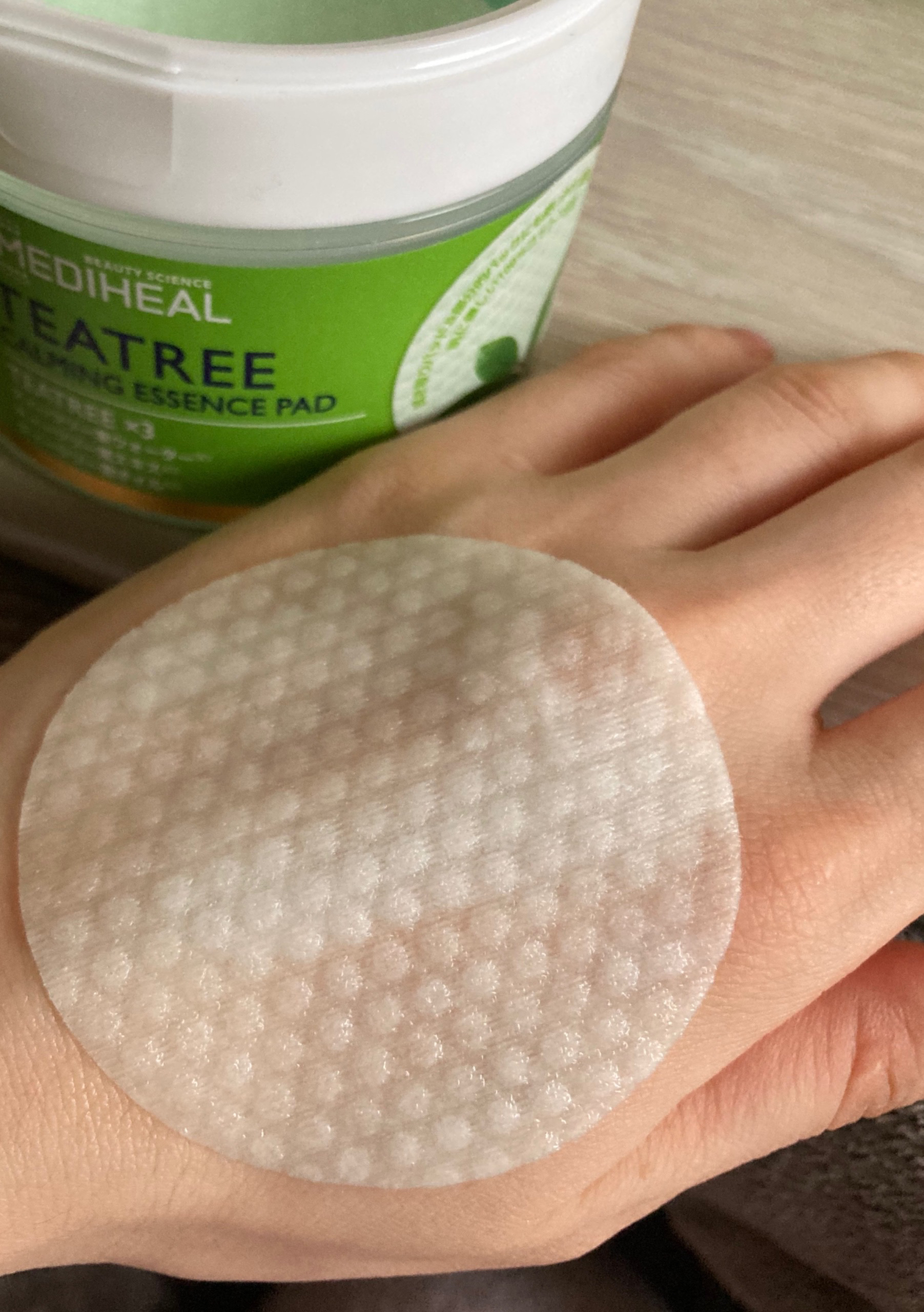 ティーツリーカーミングエッセンスパッド/MEDIHEAL/トナーパッドを使ったクチコミ（2枚目）