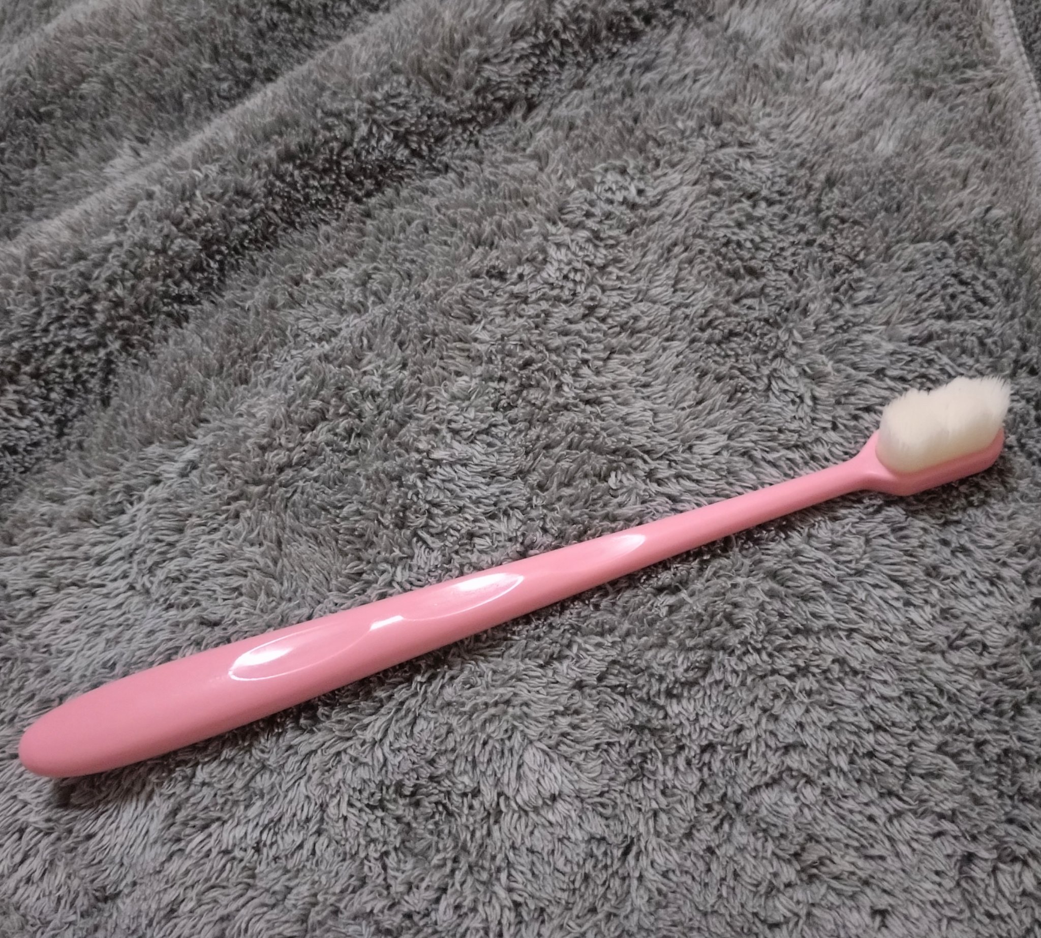 つるつるキュッ！と磨けるマイクロ極細歯ブラシ/セリア/歯ブラシを使ったクチコミ（2枚目）