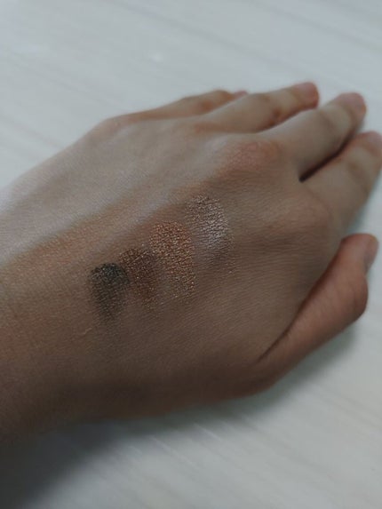 シルキースフレアイズ/キャンメイク/アイシャドウパレットを使ったクチコミ(2枚目)