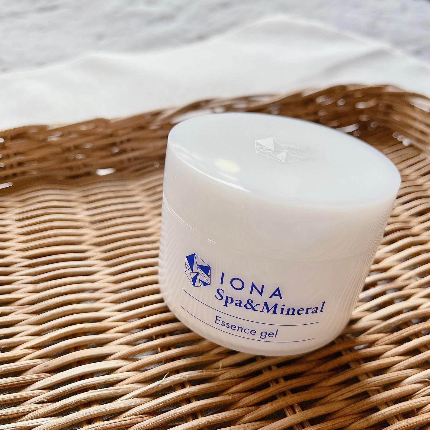 スパ&ミネラル エッセンス ジェル/IONA/フェイスクリームを使ったクチコミ(1枚目)