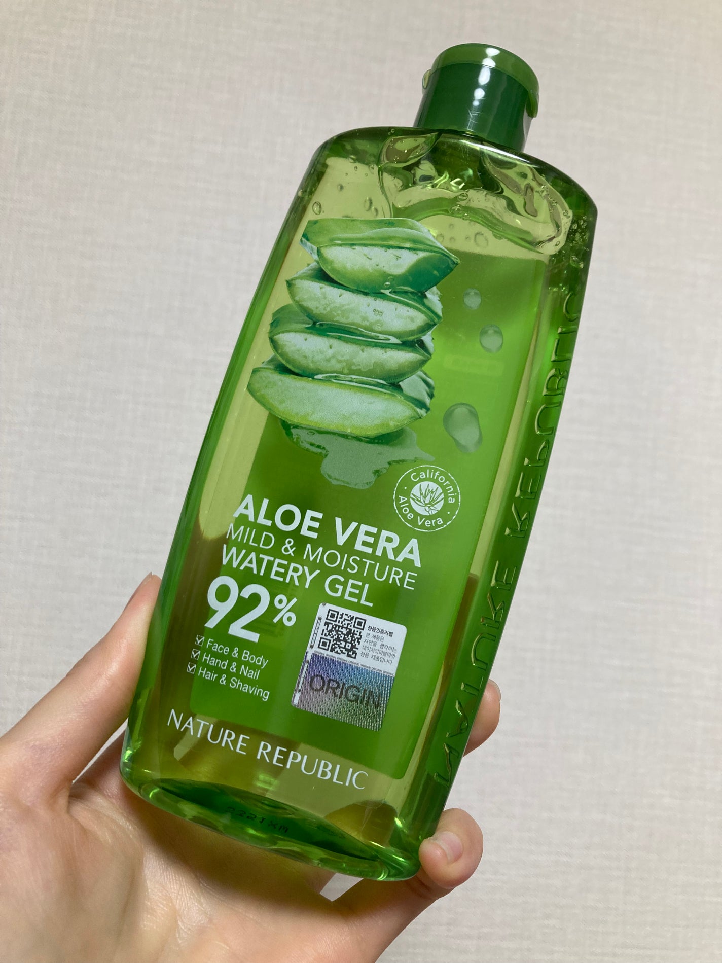 マイルド&モイスチャーアロエジェル/ネイチャーリパブリック/ボディローションを使ったクチコミ(5枚目)