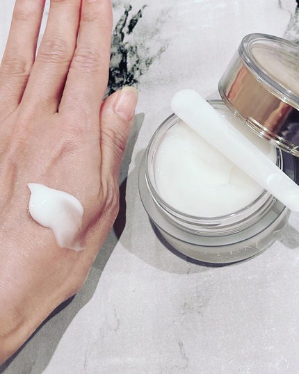 ナイトリフトオールインワン(夜⽤ジェルクリーム)/AWTEM/オールインワン化粧品を使ったクチコミ(5枚目)