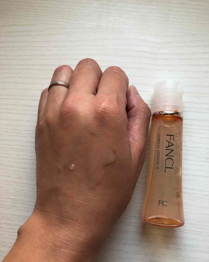 エンリッチプラス 化粧液Ⅱ しっとり <医薬部外品>/ファンケル/化粧水を使ったクチコミ(4枚目)
