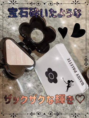 MARY QUANT アイオープナーのクチコミ「ザクザクラメ好きの為の!!♡
きらっきらな目元になれます⋆౨ৎ˚⟡.•

⚠️目元アップ画像あ.....」（1枚目）