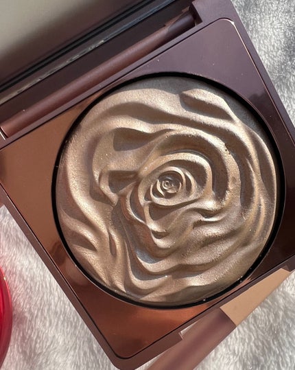 双花彫刻 ハイライト/花西子/パウダーハイライトを使ったクチコミ(2枚目)