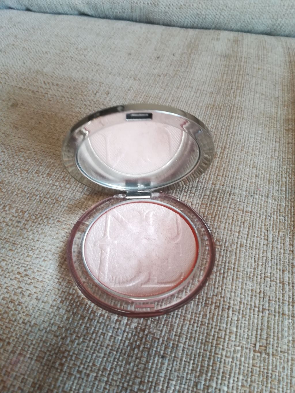 ディオールスキン ミネラル ヌード ルミナイザー パウダー/Dior/プレストパウダーを使ったクチコミ(1枚目)