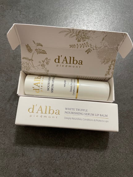 ホワイトトリュフナリシングセラムリップバーム/ダルバ/リップバームを使ったクチコミ(2枚目)