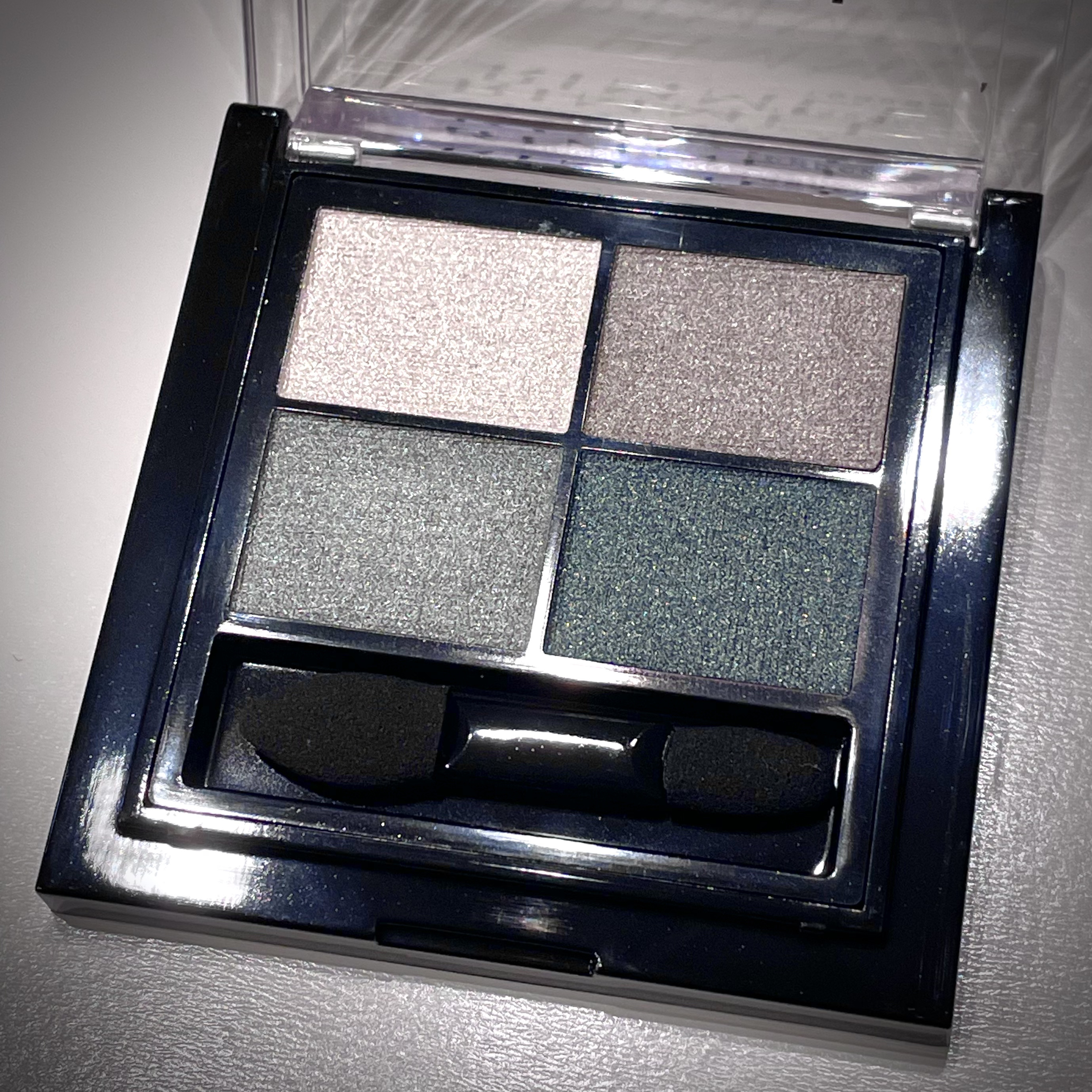 ワンダー エバー アイシャドウ 008　ディープナイトブルー/リンメル ロンドン/アイシャドウパレットを使ったクチコミ（3枚目）