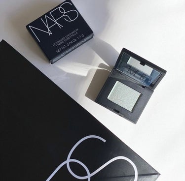 ハードワイヤードアイシャドー 5349/NARS/シングルアイシャドウを使ったクチコミ（2枚目）