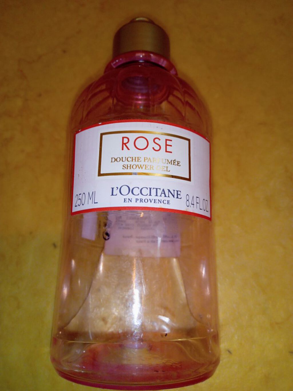 L'OCCITANE ローズ シャワージェルのクチコミ「 #ガチレビュー キャップが開けにくい
本物のローズの香りだと思う
泡立ち良い　しっとりする
.....」（1枚目）