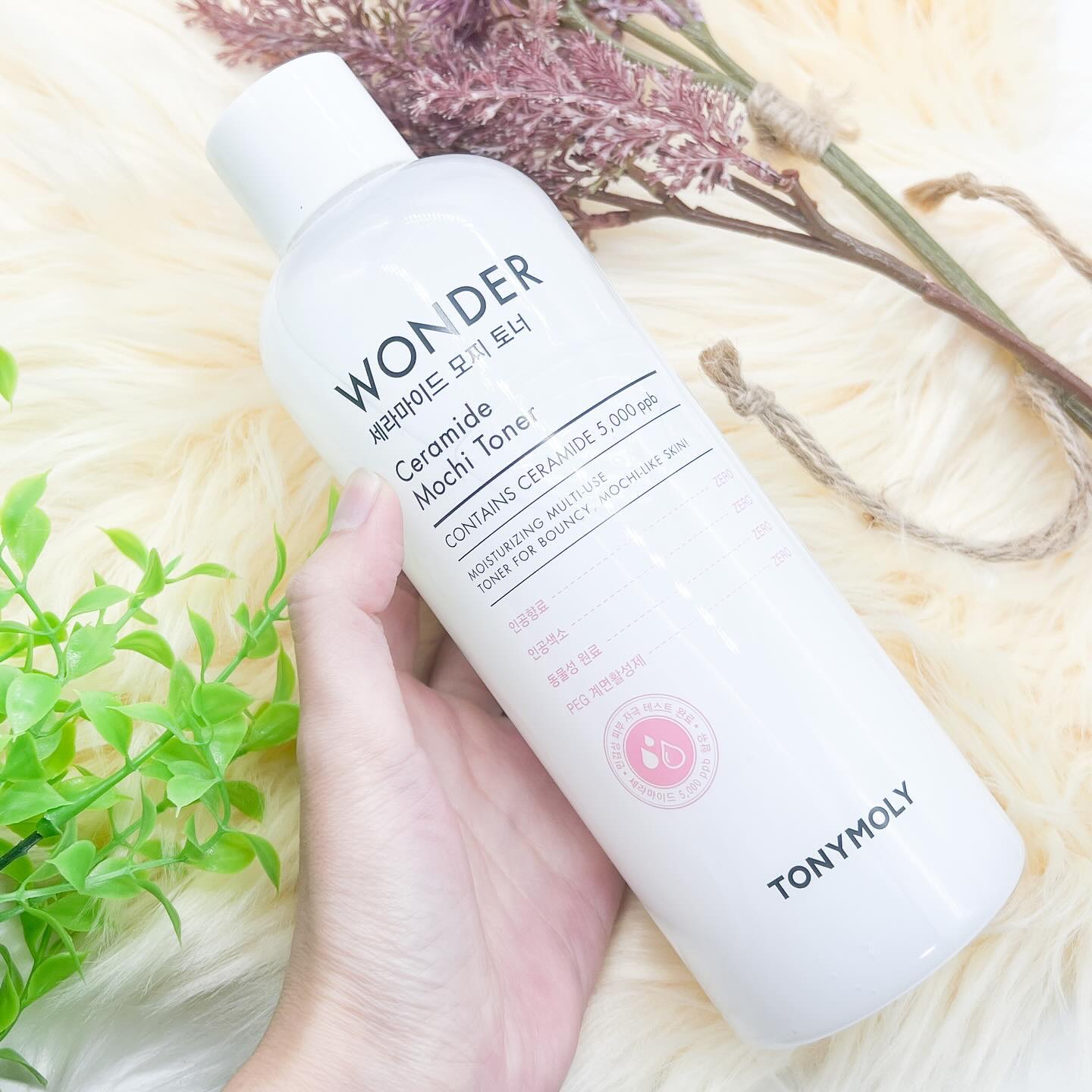 Wonder Ceramide Mochi Toner（トニーモリーワンダーCモチトナー）/TONYMOLY/化粧水を使ったクチコミ（2枚目）