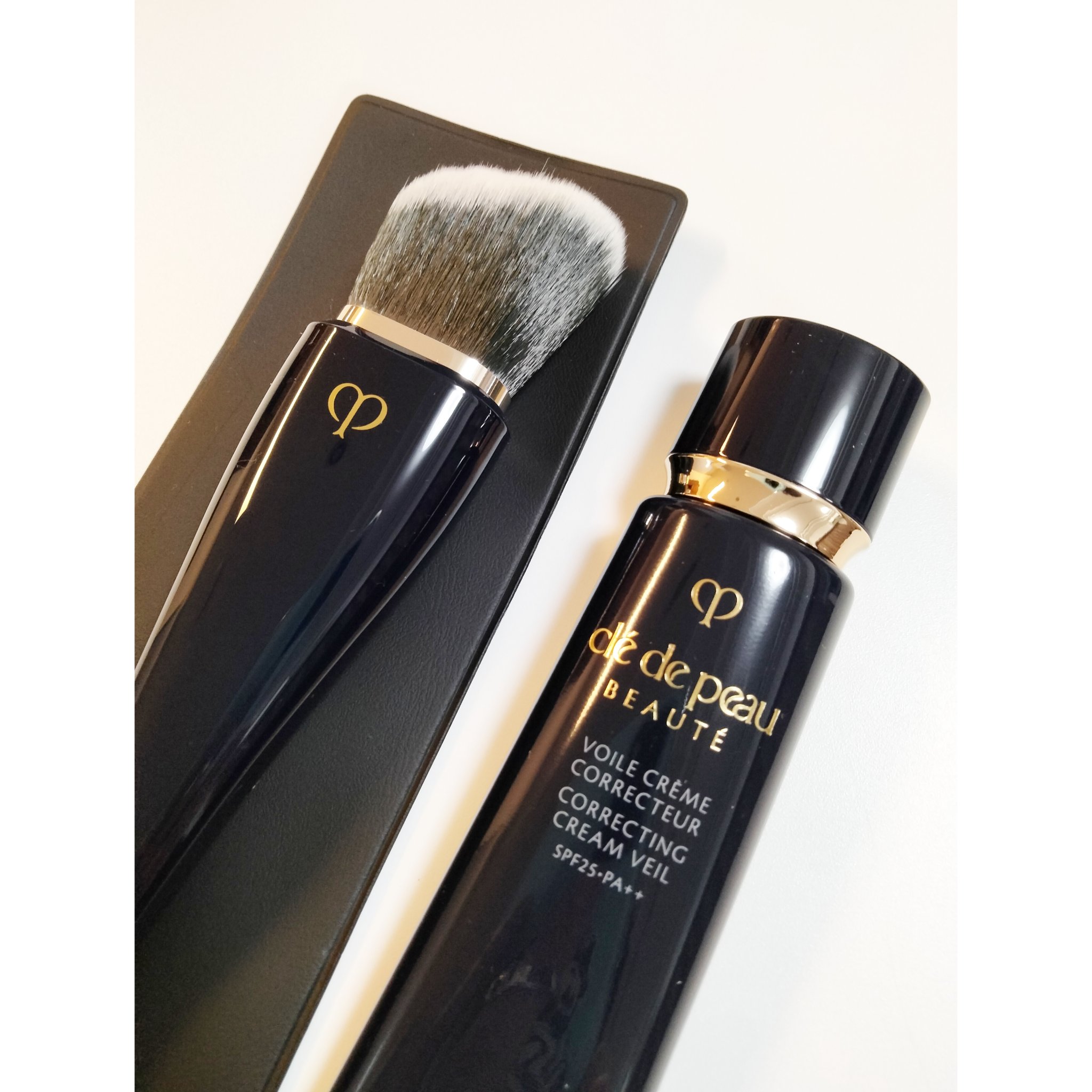クレ・ド・ポー ボーテ☆下地&ファンデ（ブラシつき）セット
