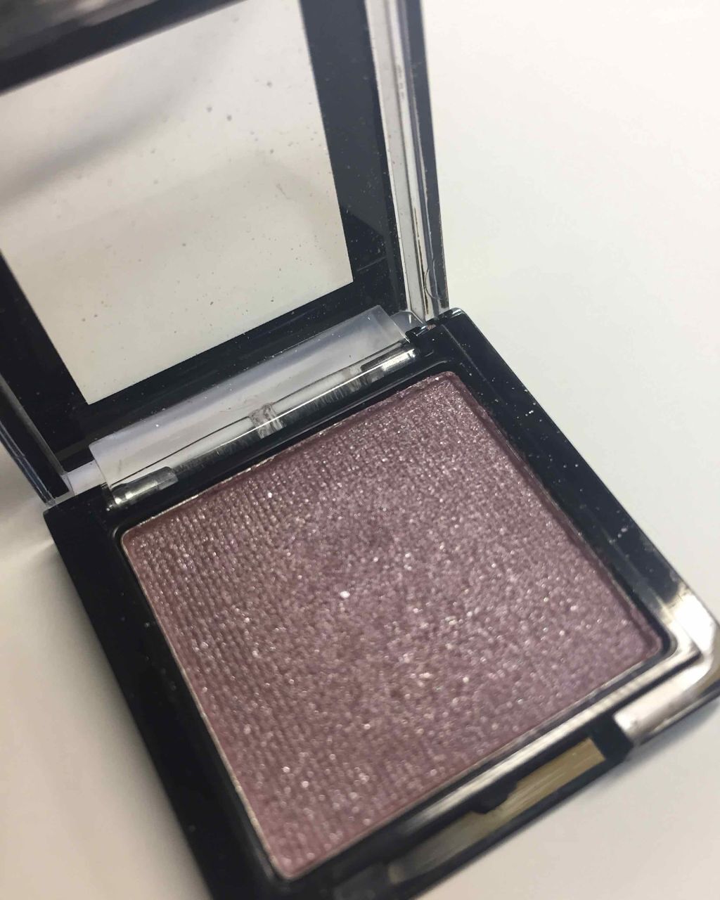 シングルアイシャドウ/マリブビューティー/単色アイシャドウを使ったクチコミ（2枚目）