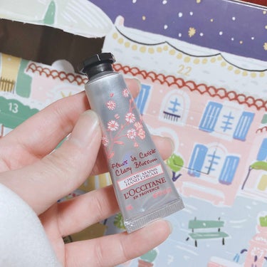 チェリーブロッサム ソフトハンドクリーム/L'OCCITANE/ハンドクリームを使ったクチコミ（4枚目）