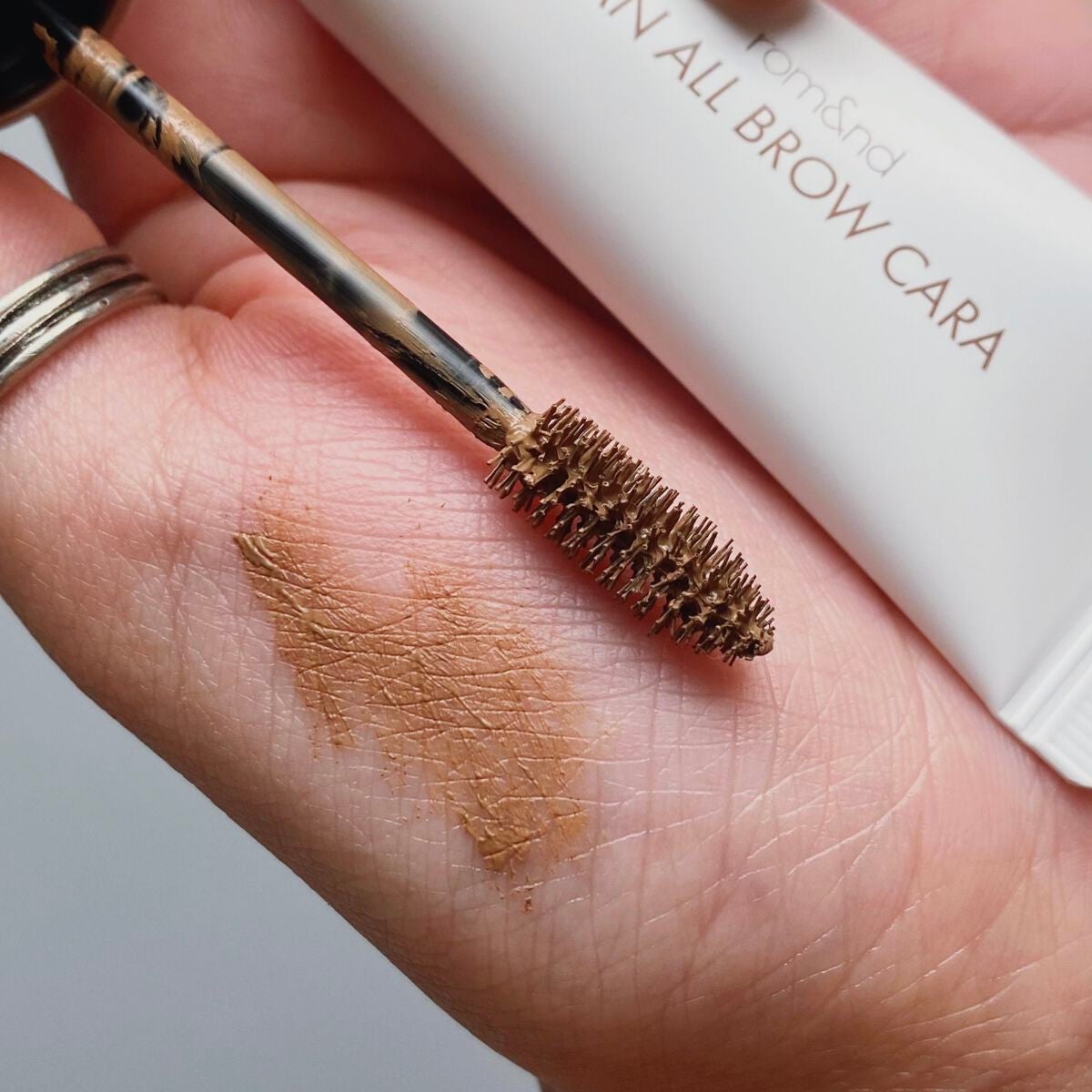 ハンオールブロウカラ/rom&nd/眉マスカラを使ったクチコミ(2枚目)