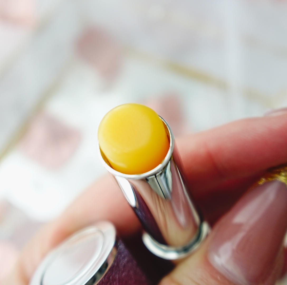 YNM  レインボーハニーリップバーム/YNM/リップバームを使ったクチコミ（2枚目）