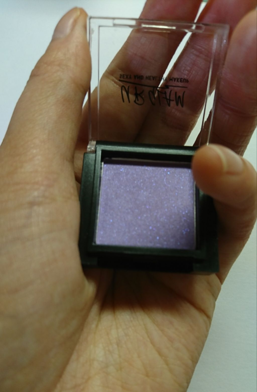 UR GLAM　SELECT EYES/U R GLAM/単色アイシャドウを使ったクチコミ（2枚目）