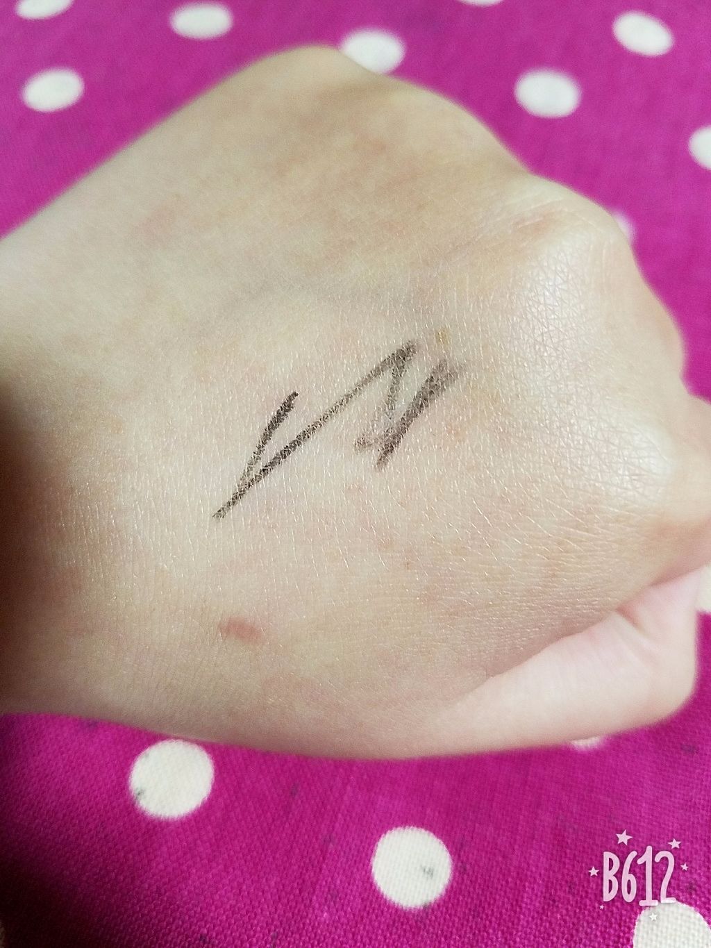 マスターライナー クリーミィペンシル/MAYBELLINE NEW YORK/ペンシルアイライナーを使ったクチコミ(2枚目)