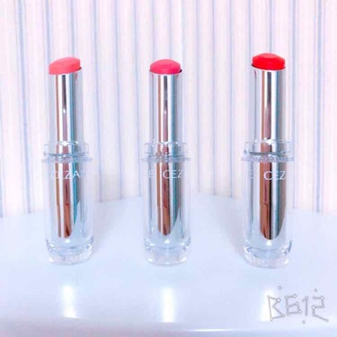 ラスティンググロスリップの
お気に入りの三色をアップします📷💕

左からPK1、RS1、RD1です💄✨

−−−−✂︎−−−−−−−✂︎−−−−−−−✂︎−−−−−

1ヶ月ほど前、薬局でブラーっと化粧