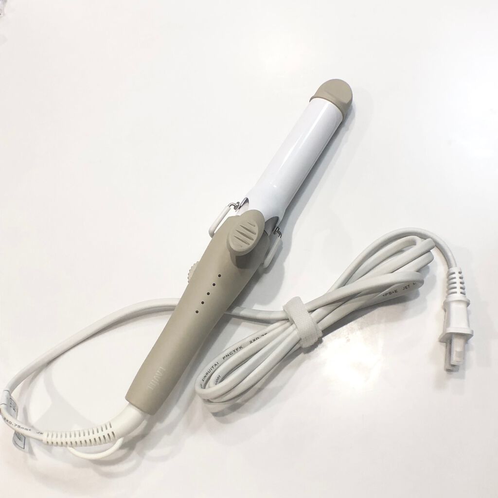 LAVIEL LIGHT カールアイロン 26mmのクチコミ「ママねー、犬になりたいのー、人間やめたいのーっていう始末。
ということで、ママはふわふわゆる.....」（1枚目）