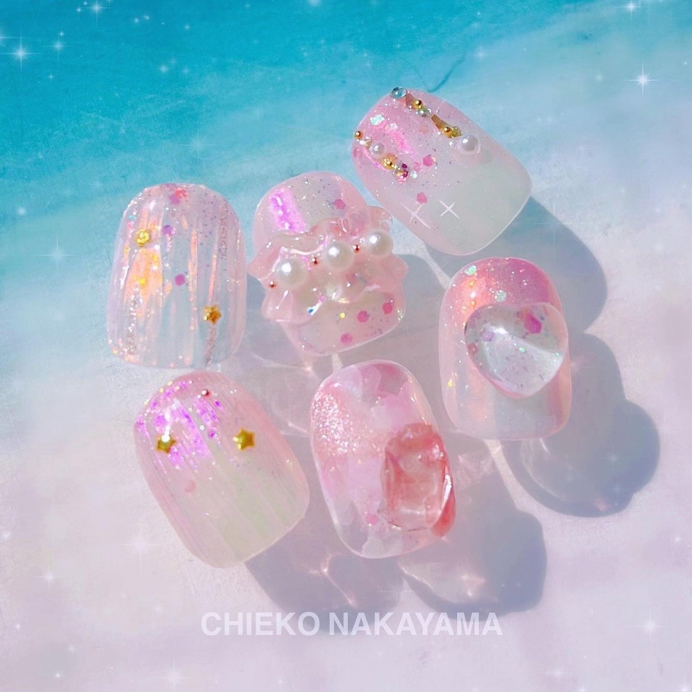 なかやまちえこ on LIPS 「6月9日TAT広島店⠀ネイル1本体験はこちらのきらきらぴんくデ..」(3枚目)