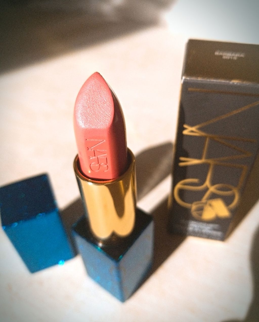 オーディシャスリップスティック 限定/NARS/口紅を使ったクチコミ（3枚目）