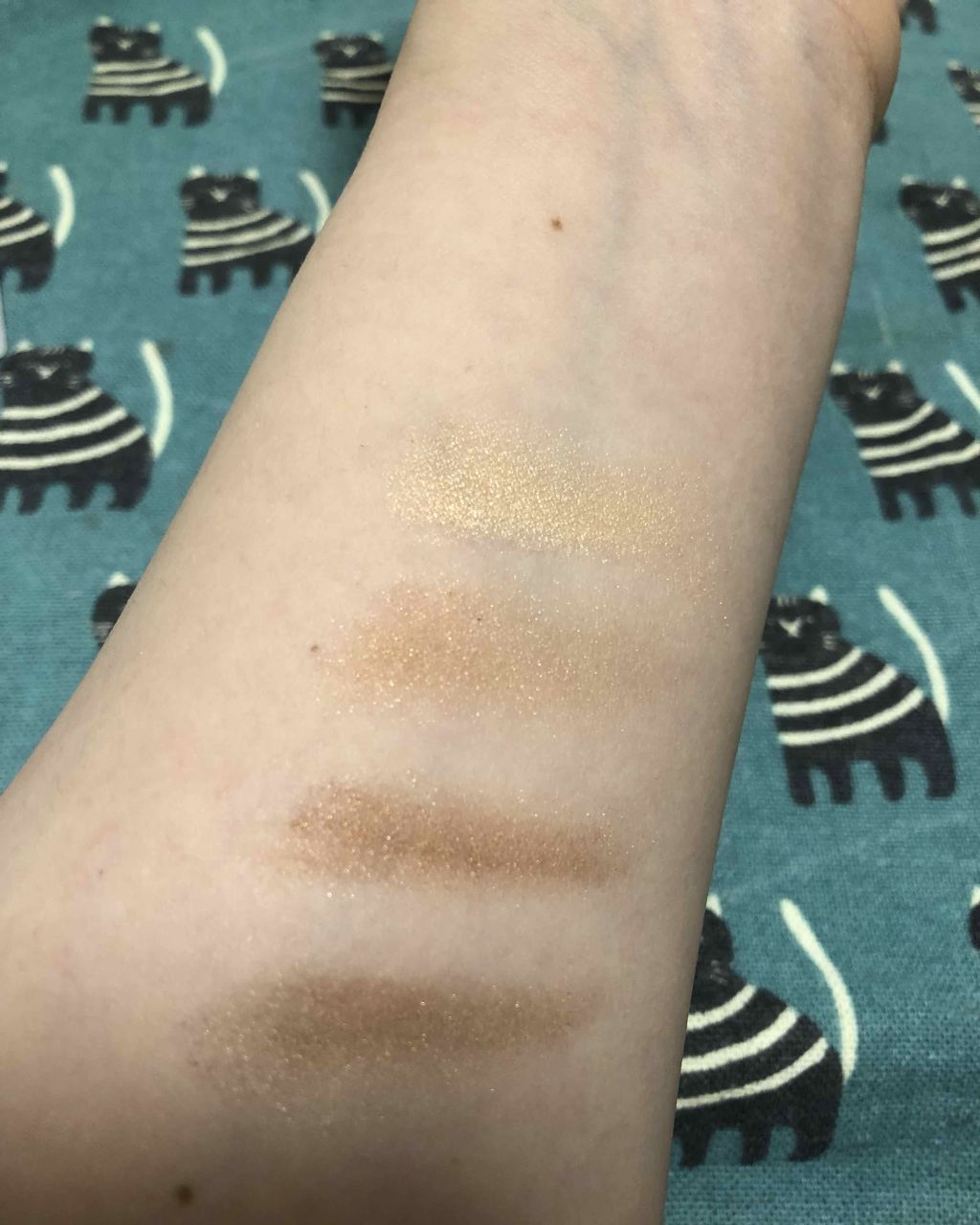 スキニーリッチシャドウ/excel/アイシャドウパレットを使ったクチコミ(2枚目)