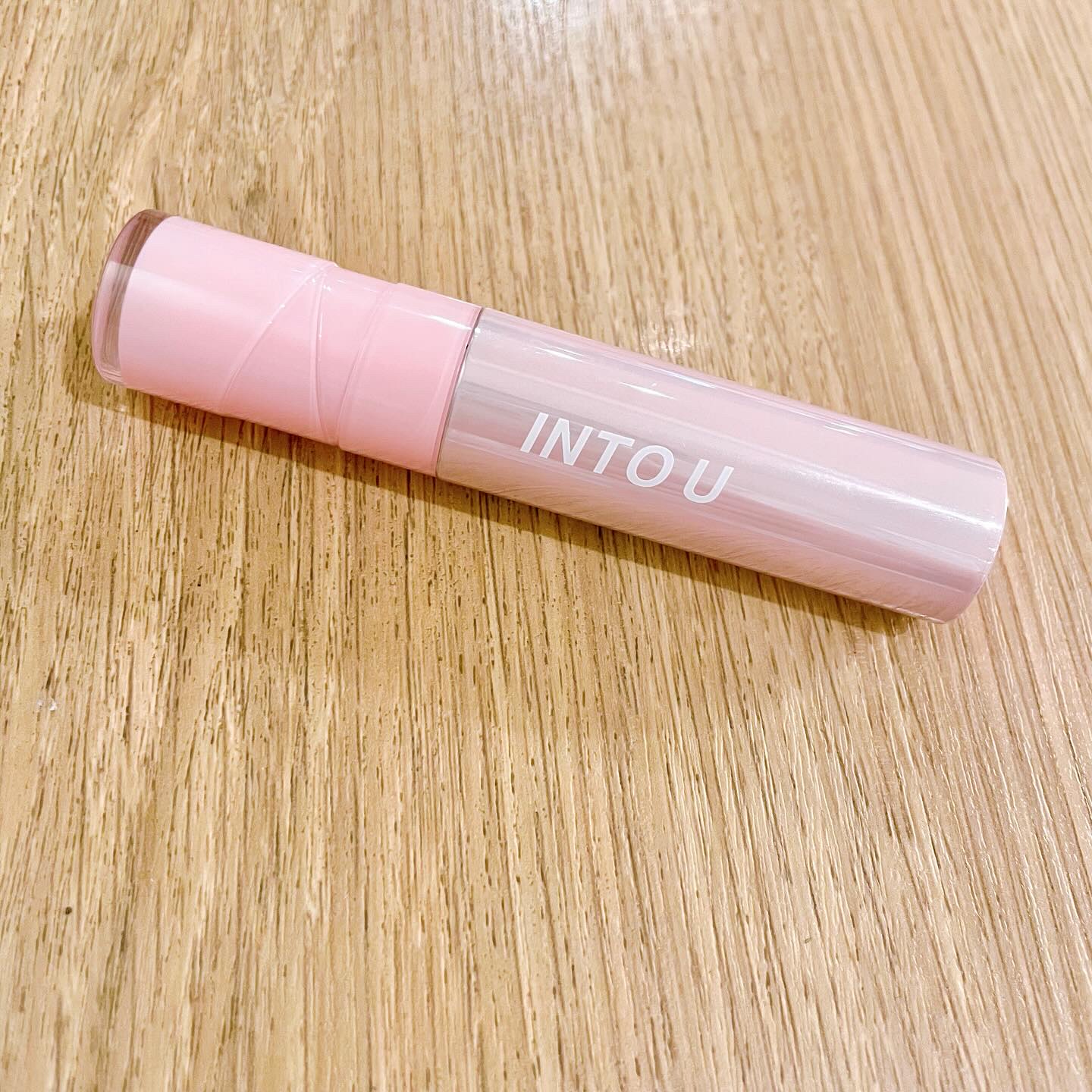 ジューシーパンピンググロス/INTO U/リップグロスを使ったクチコミ（2枚目）