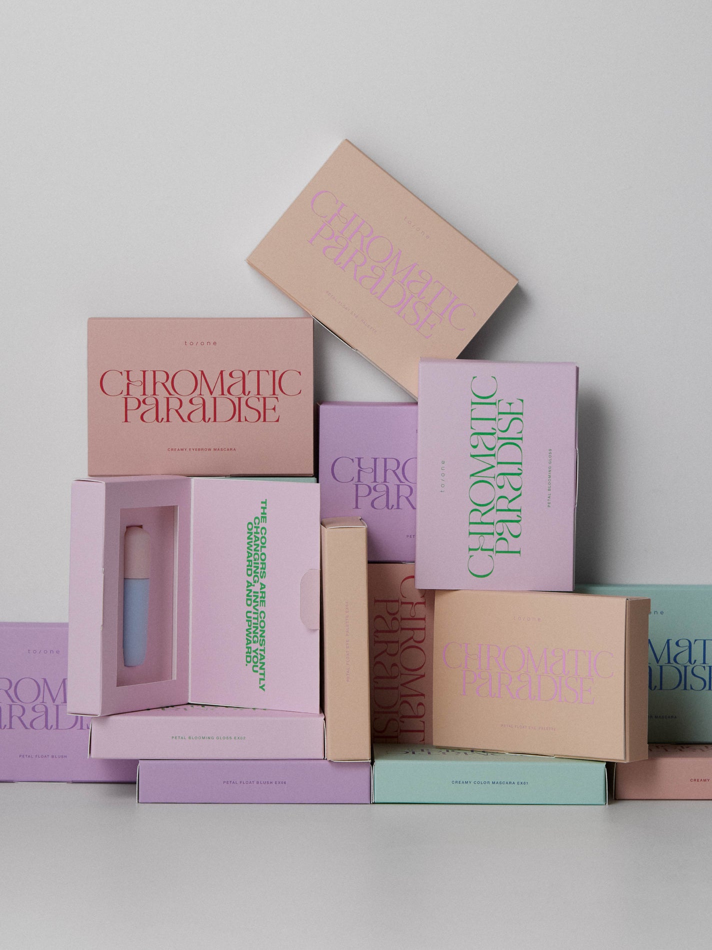 to/one(トーン)からヘアメイクアップアーティスト福岡玲衣さんとのコラボアイテムが限定登場!の画像