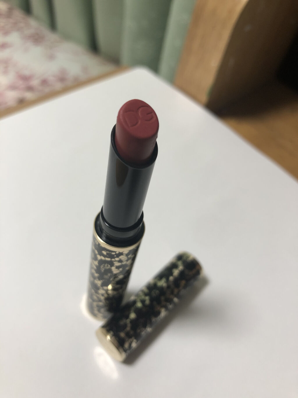 パッションリップ クリームトゥパウダー マットリップペン 240 Rosebud Obsession/DOLCE&GABBANA BEAUTY/口紅を使ったクチコミ（3枚目）