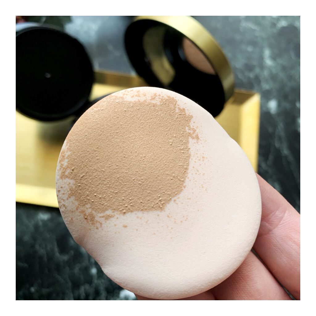 カラーステイ クッション ロングウェア ファンデーション 002 バニラ/自然な肌色（標準色）/REVLON/クッションファンデーションを使ったクチコミ（3枚目）