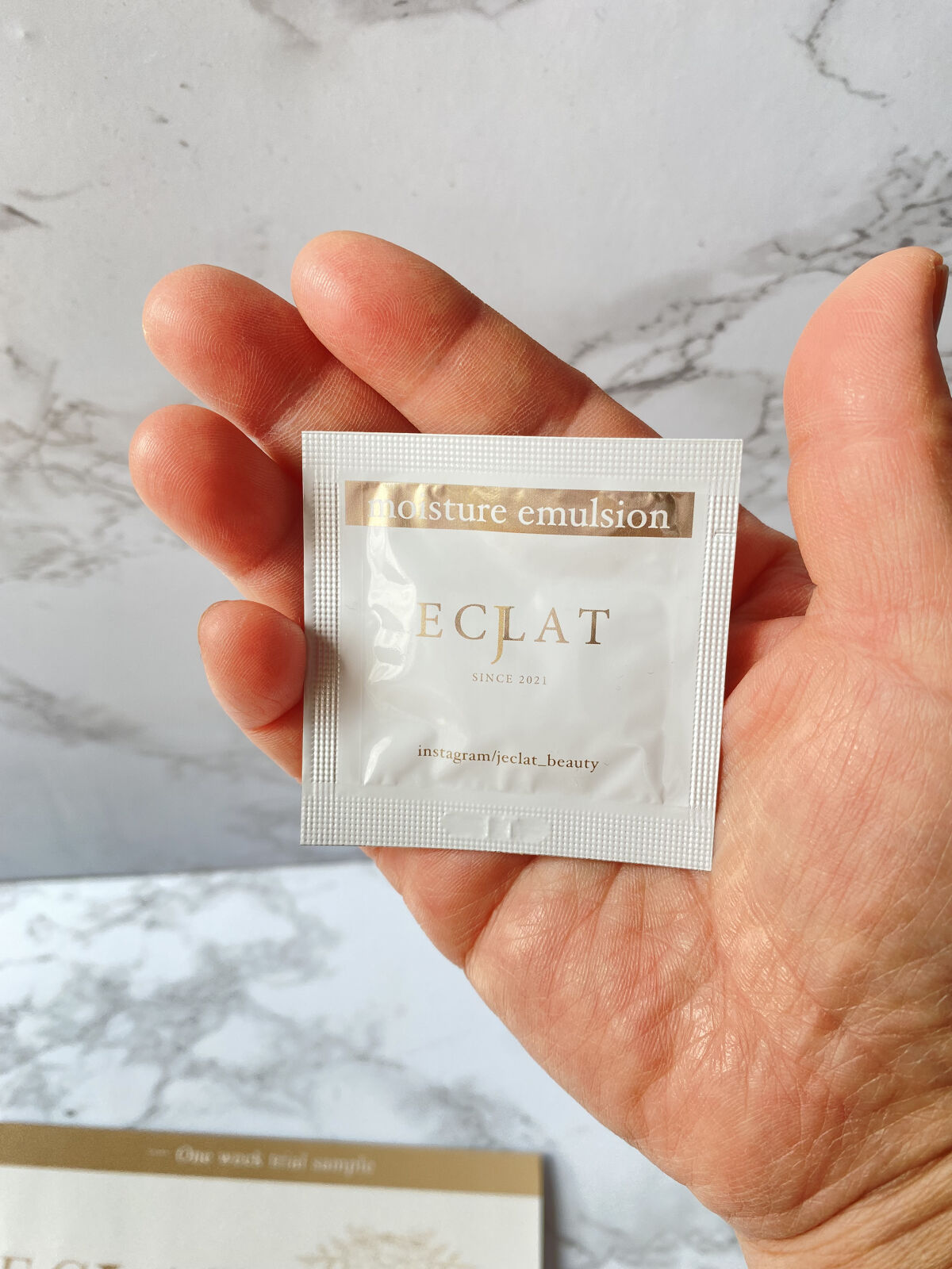 美肌Moisture emulsion/J-eclat beauty/乳液を使ったクチコミ（2枚目）